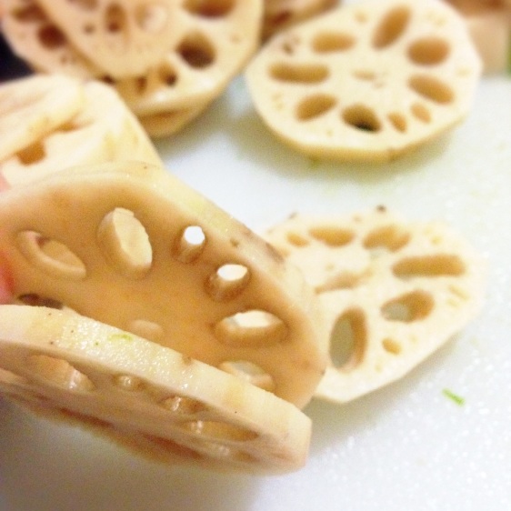 2) Slice the lotus roots